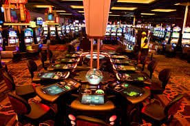 Người dùng Việt Nam vào sảnh baccarat live trên điện thoại